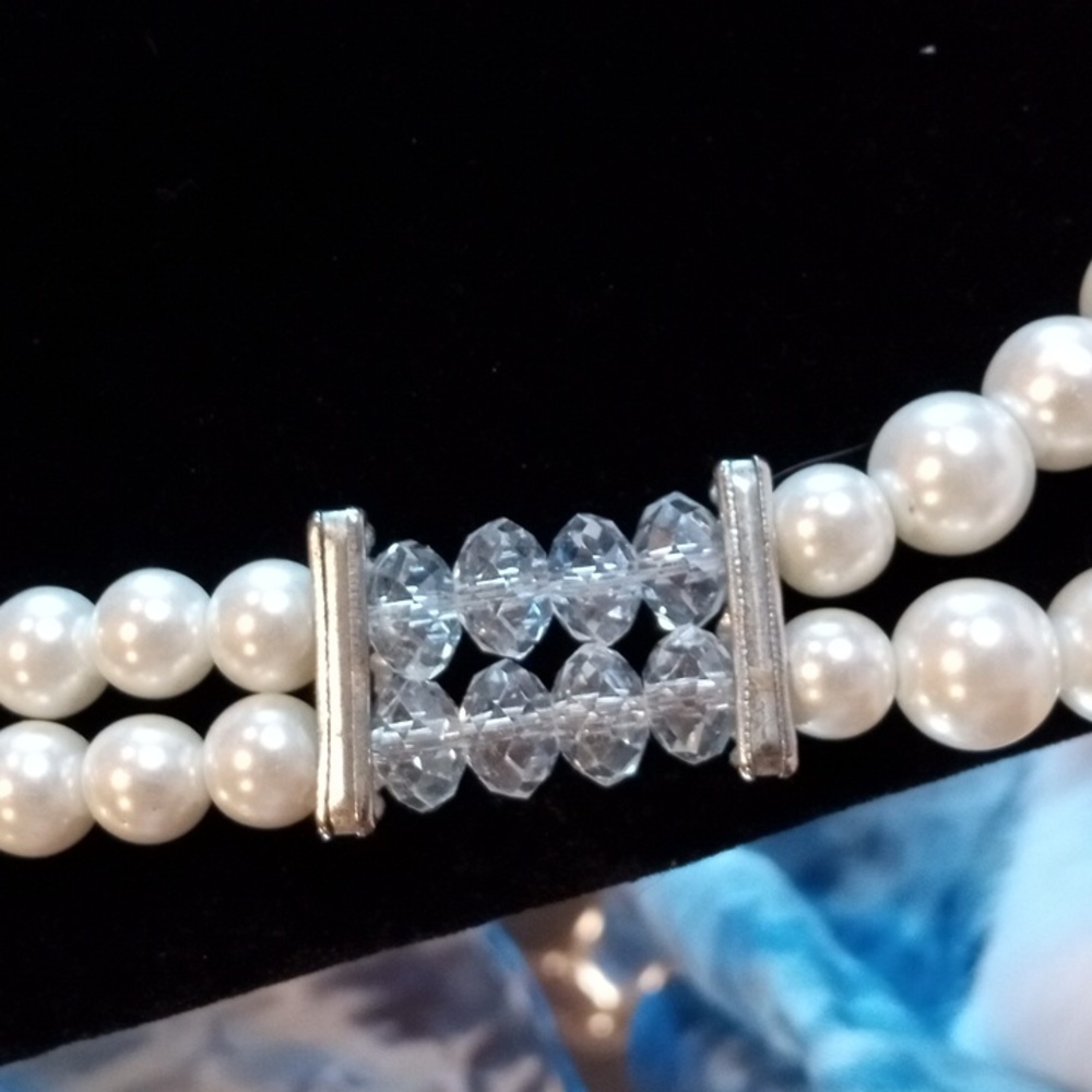 Pretty faux pearl glass crystal beaded double strand necklace. 24 inch long - Picture 5 of 6